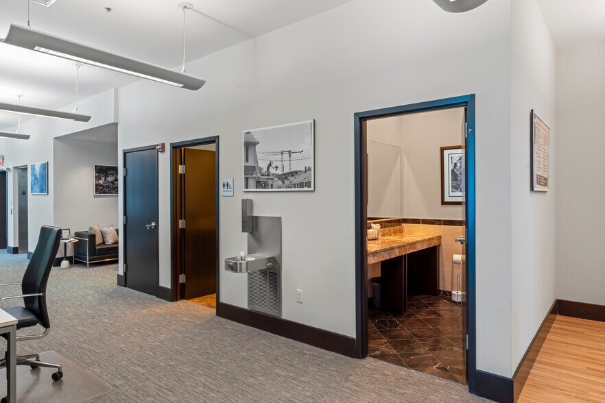 More Photos Of 7809 Woodmont Ave, Bethesda Office Residential For Sale