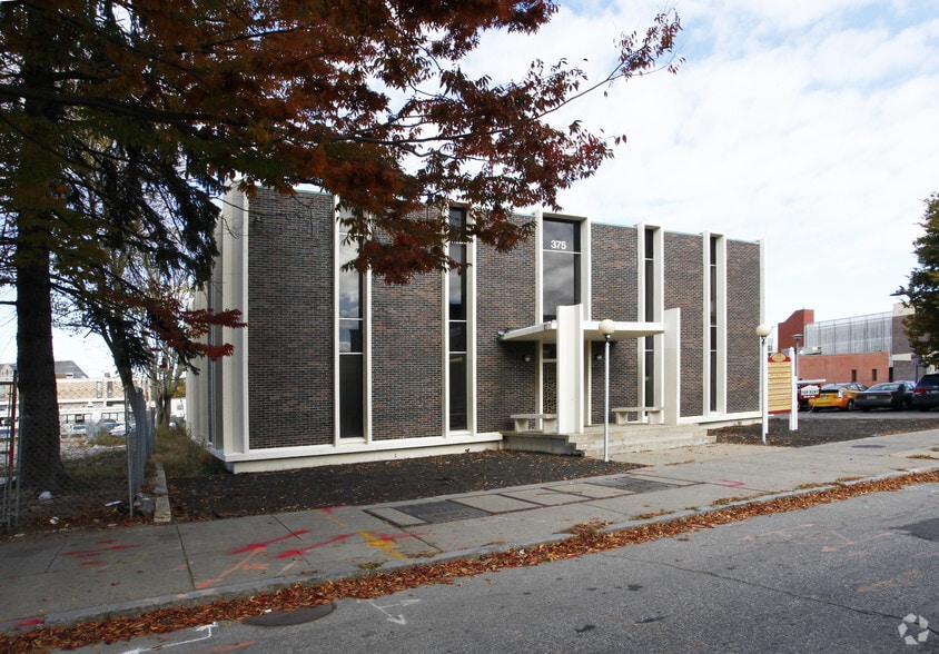 Primary Photo Of 375 Common St, Lawrence Office For Lease