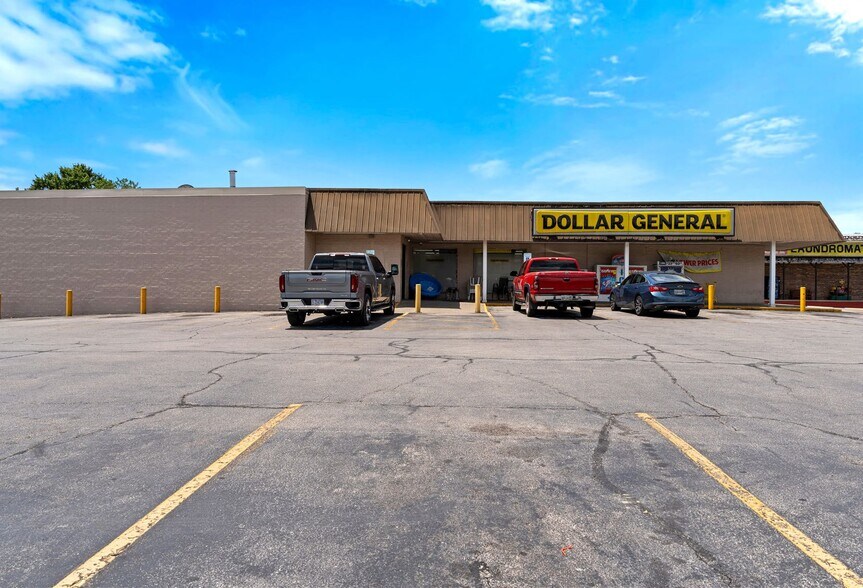 More Photos Of 403 Jack Roush Way, Manchester Convenience Store For Sale