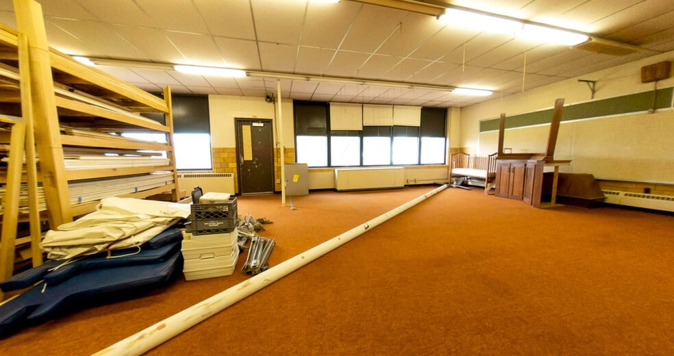 More Photos Of 1525 W 14th St, Anderson Apartments For Sale