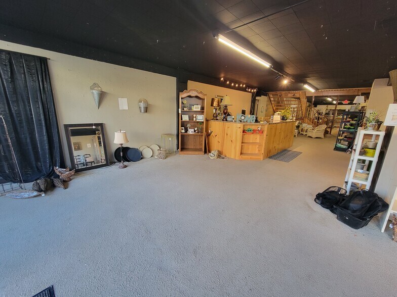 More Photos Of 117 E 3rd Ave, Mitchell Multifamily For Sale