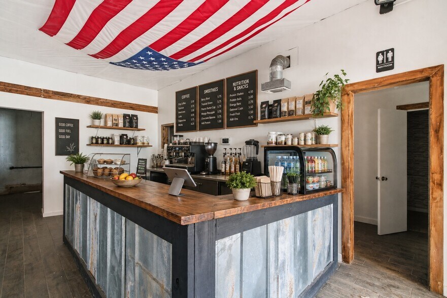 More Photos Of 100 W Central Ave, Comanche General Retail For Sale