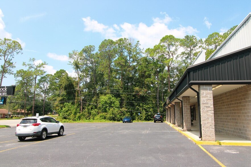 More Photos Of 1315 W Screven St, Quitman Storefront For Sale
