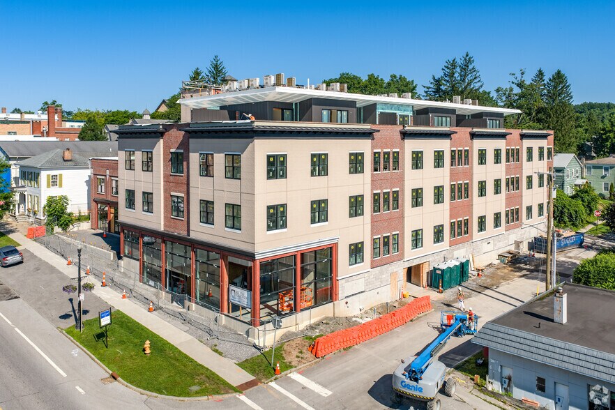 Primary Photo Of 99 Albany St, Cazenovia Apartments For Lease