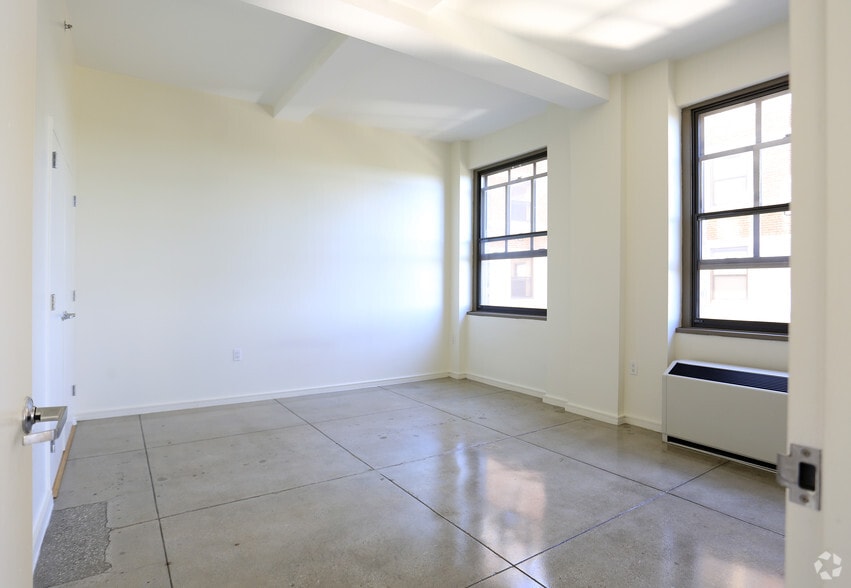 More Photos Of 955 Main St, Bridgeport Apartments For Lease