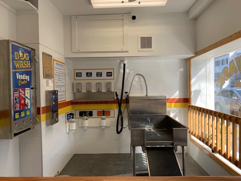 More Photos Of 50 S Main St, Castleton On Hudson Storefront For Sale