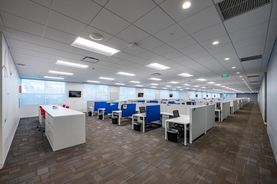 More Photos Of 23800 N Farmers Way, Phoenix Office For Lease