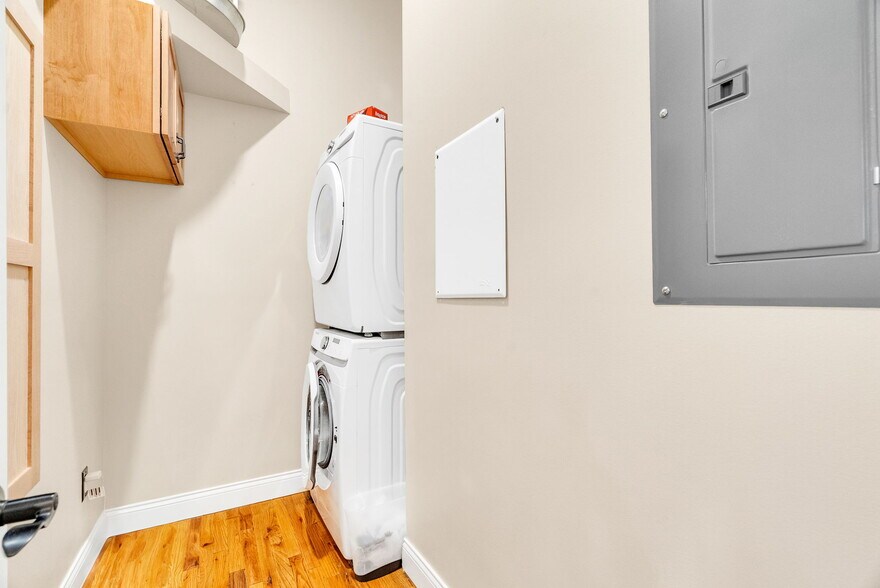 More Photos Of 306-310 Huron Ave, Port Huron Freestanding For Sale