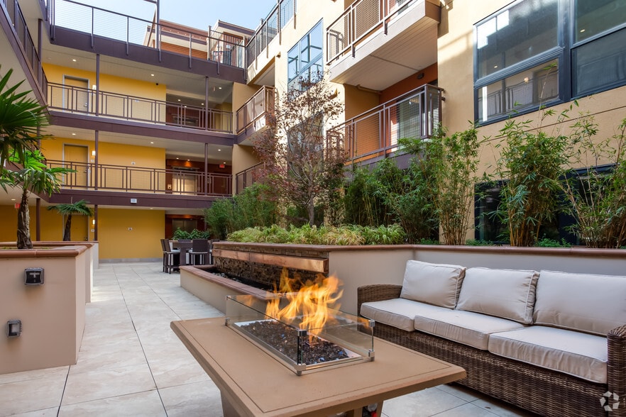 More Photos Of 1716 N Main St, Walnut Creek Apartments For Lease