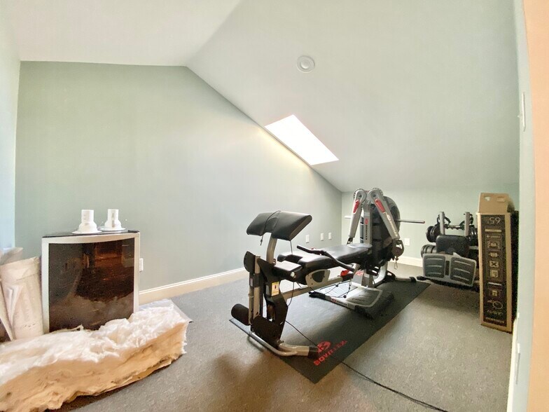 More Photos Of 8329 Delaware Ave, Upper Darby Service For Sale