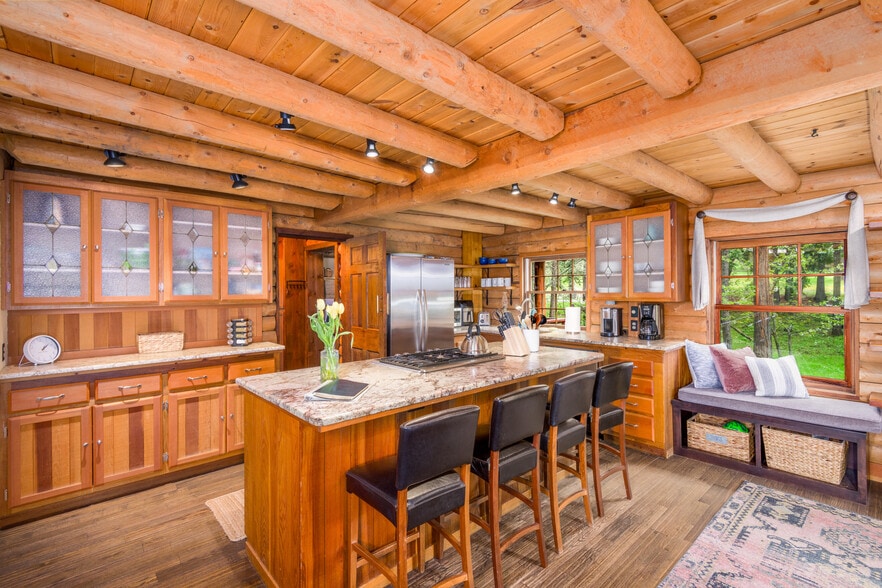 More Photos Of 818 Slagle Creek Rd, Grants Pass Winery Vineyard For Sale