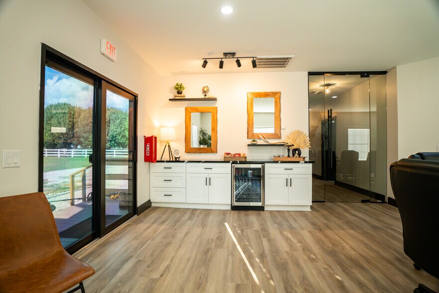 More Photos Of 26715B Decker Prairie Rosehl Rd, Magnolia Office For Sale