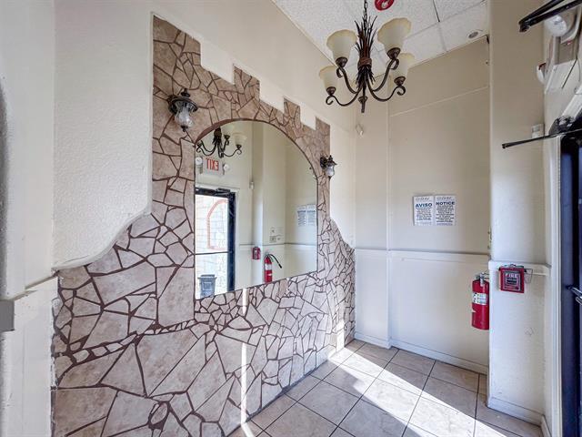 More Photos Of 819 Los Presidentes Ave, Laredo Storefront Retail Office For Sale