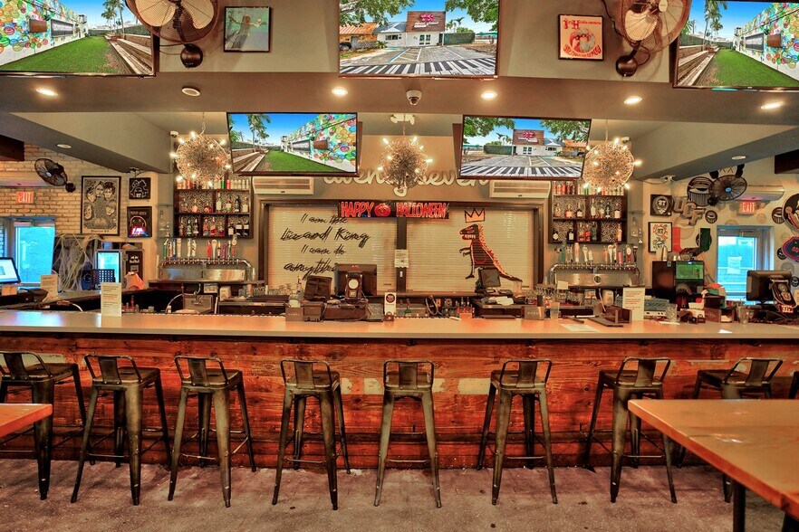More Photos Of 835-841 NE 3rd Ave, Fort Lauderdale Bar For Sale