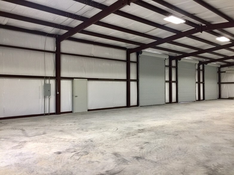 More Photos Of 12650 Cole Dr, Cleveland Warehouse For Sale