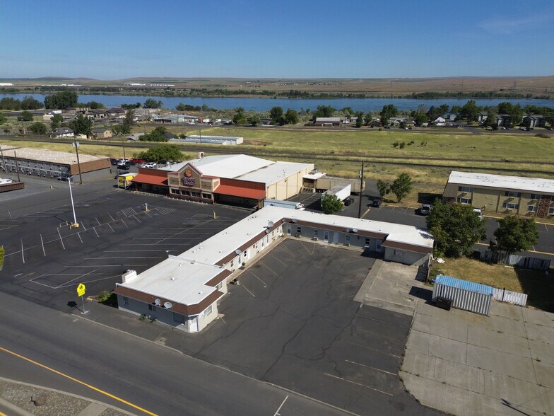 Primary Photo Of 1431 6th St, Umatilla Apartments For Sale