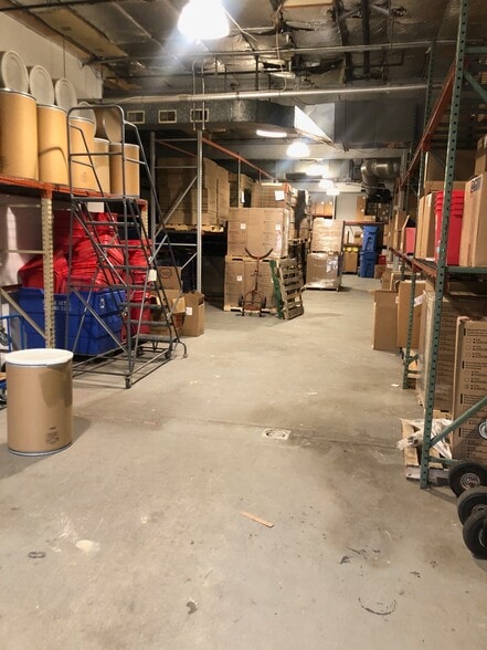 More Photos Of 3145 Bordentown Ave, Parlin Showroom For Sale