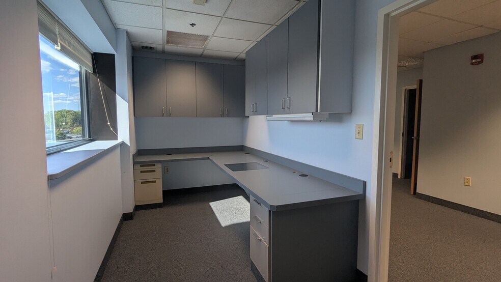 More Photos Of 1065 Senator Keating Blvd, Rochester Medical For Lease