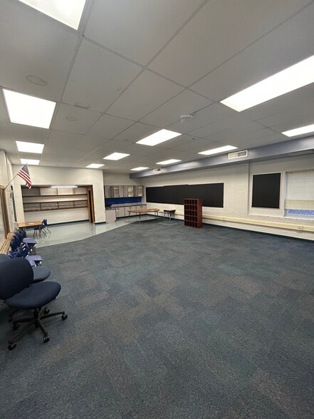 More Photos Of 4531 NE 44th Ter, Kansas City Schools For Sale