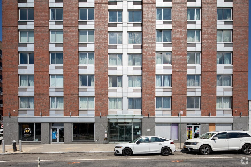 More Photos Of 52-07 Queens Blvd, Woodside Apartments For Lease