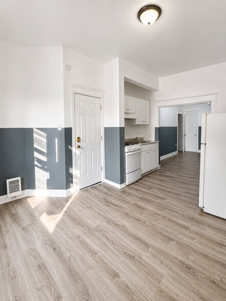 More Photos Of 7020 Woodland Ave, Philadelphia Apartments For Sale