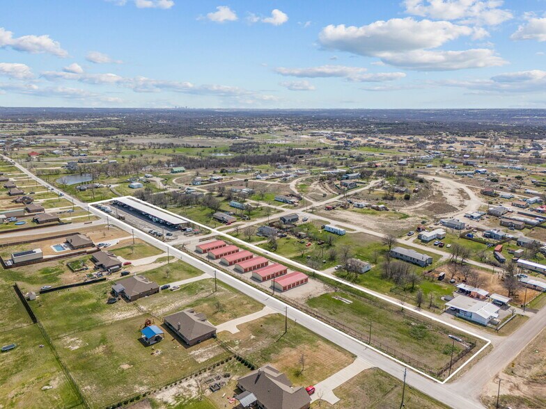 More Photos Of 101 Enchanted Lakes dr, Azle Self Storage For Sale
