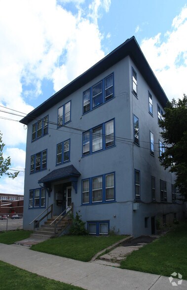More Photos Of 86 Oak St, Binghamton Apartments For Sale
