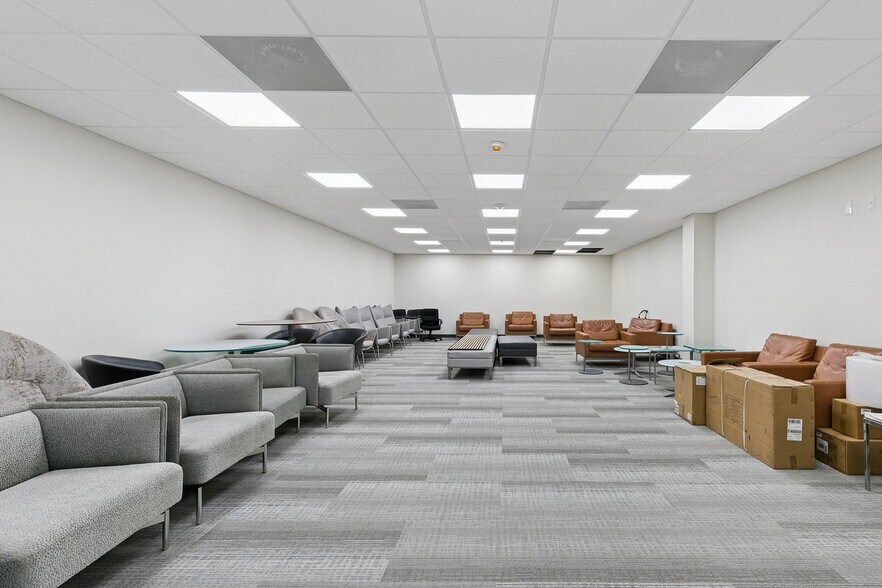 More Photos Of 8411 Parc Pl, Chalmette Office For Sale