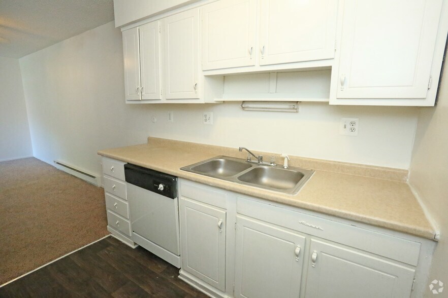 More Photos Of 308 Van Buren St, Jackson Apartments For Sale