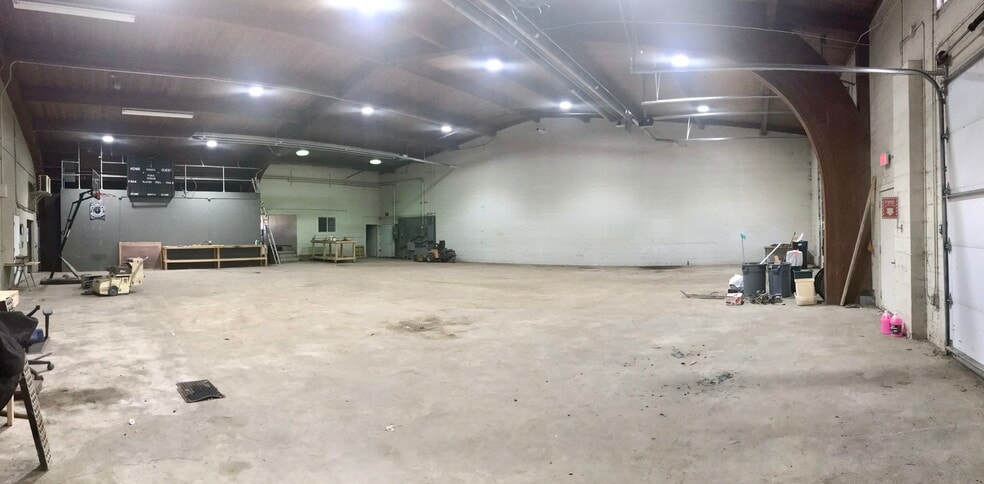 More Photos Of 129 Main Ave, Gary Warehouse For Lease