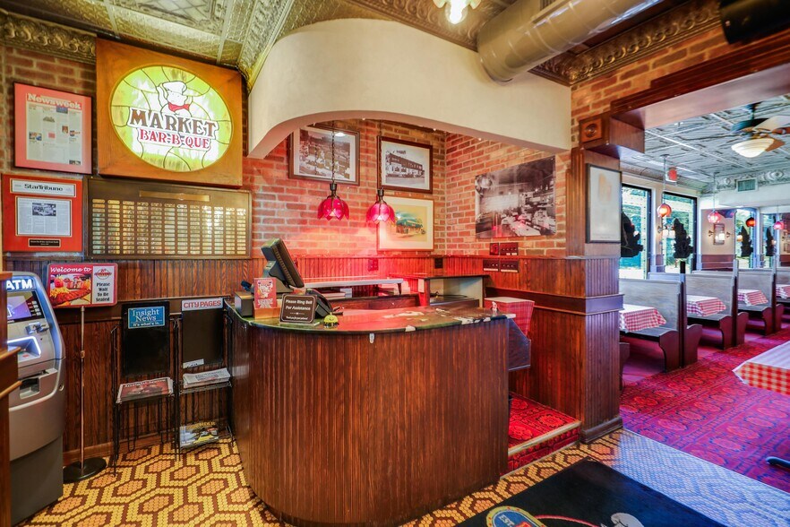 More Photos Of 220 Lowry Ave NE, Minneapolis Storefront Retail Residential For Sale