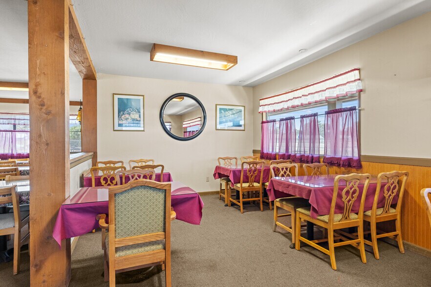 More Photos Of 1455 Oregon ave, Bandon General Retail For Sale