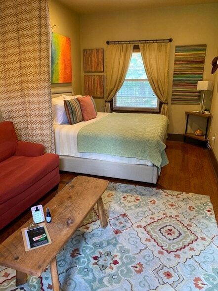 More Photos Of 1417 8th Ave, Fort Worth Hospitality For Sale