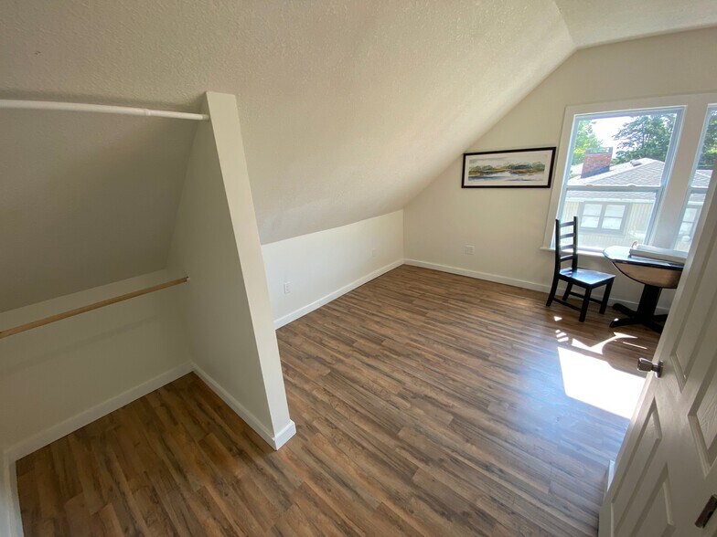 More Photos Of 8705 E 63rd Trafficway, Kansas City Apartments For Sale