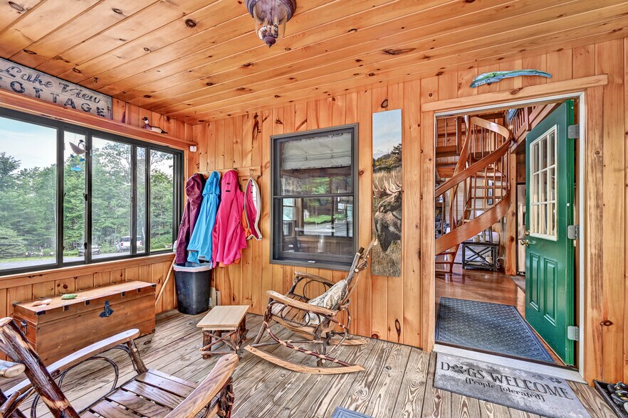 More Photos Of 15 Lower Wilson Pond Rd, Greenville Specialty For Sale