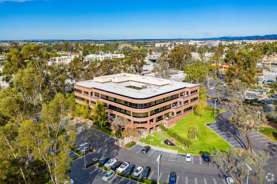 More Photos Of 9820 Willow Creek Rd, San Diego Office For Lease