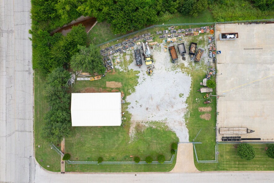 More Photos Of 6712 Pat Ave, Oklahoma City Industrial For Sale