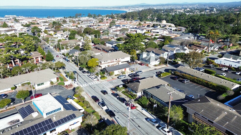 More Photos Of 991 Cass St, Monterey Medical For Sale
