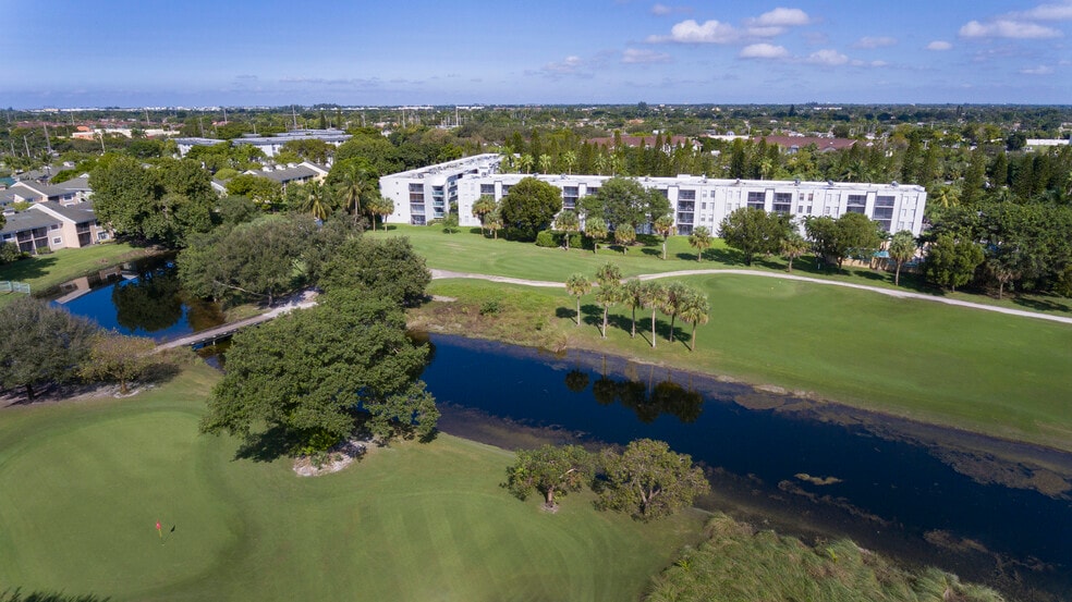 More Photos Of 8445 Springtree Dr, Sunrise Apartments For Sale