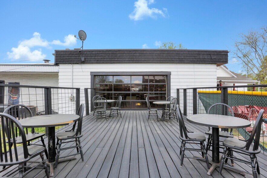 More Photos Of 609 Mill St, New Lexington Restaurant For Sale