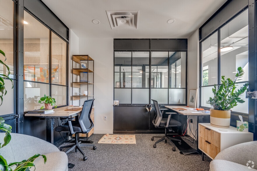 More Photos Of 2101 Pearl St, Boulder Coworking Space