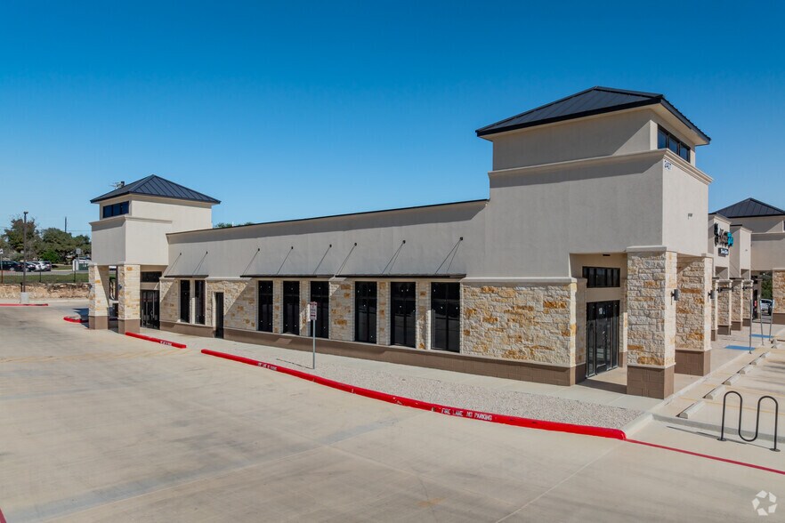 More Photos Of 2407 E Evans Rd, San Antonio Storefront Retail Office For Lease