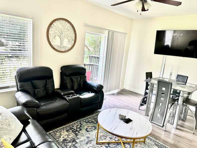 More Photos Of 1660 Kay Ave, Tallahassee Apartments For Sale