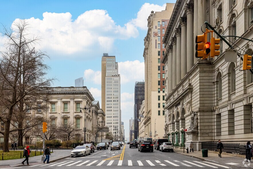 More Photos Of 49 Chambers St, New York Apartments For Sale
