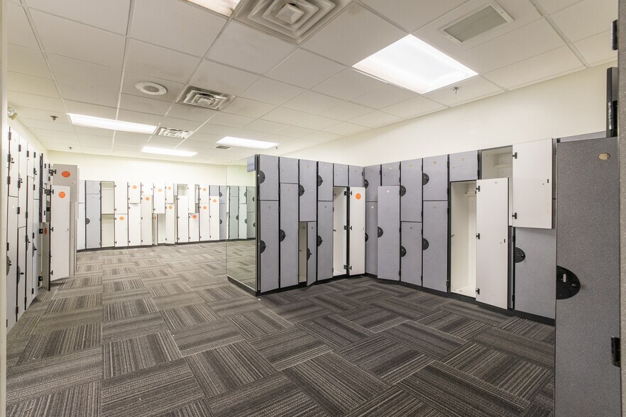 More Photos Of 450 State Route 34, Matawan Light Distribution For Lease