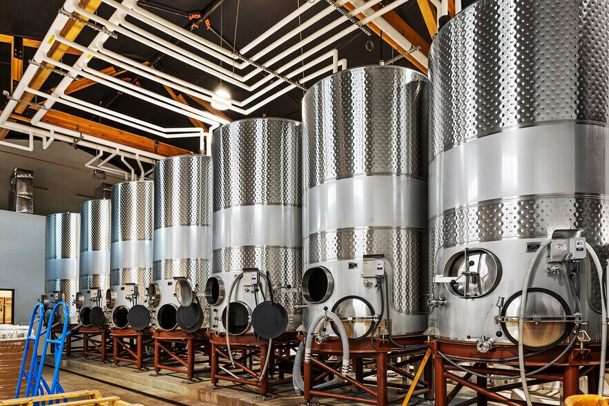 More Photos Of 40620 Calle Contento, Temecula Winery Vineyard For Sale