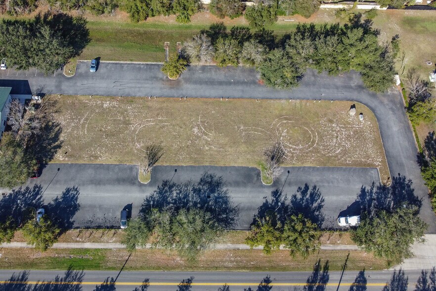 More Photos Of Lake Center #2, Mount Dora Office For Lease