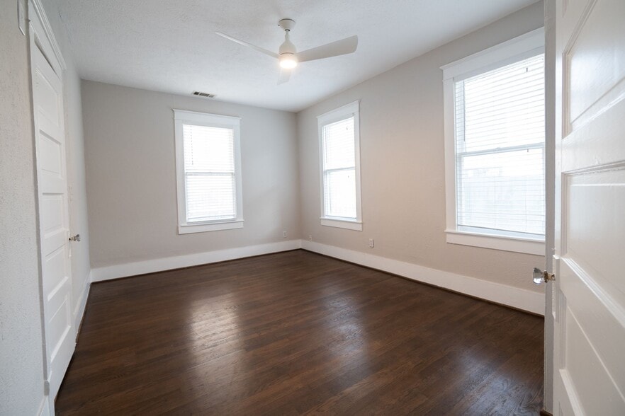 More Photos Of 5740-5742 Llano Ave, Dallas Apartments For Sale