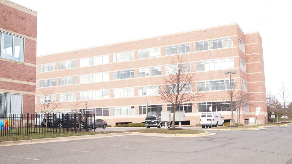 More Photos Of 14641 Lee Hwy, Centreville Office For Sale