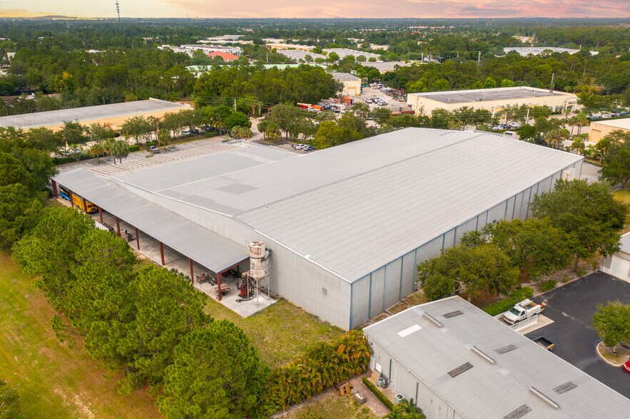 Primary Photo Of 541 NW Interpark Pl, Port Saint Lucie Manufacturing For Lease